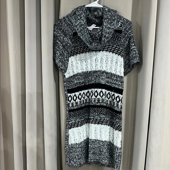 No Boundaries Dresses & Skirts - No Boundaries Black and White Knit Mini Dress